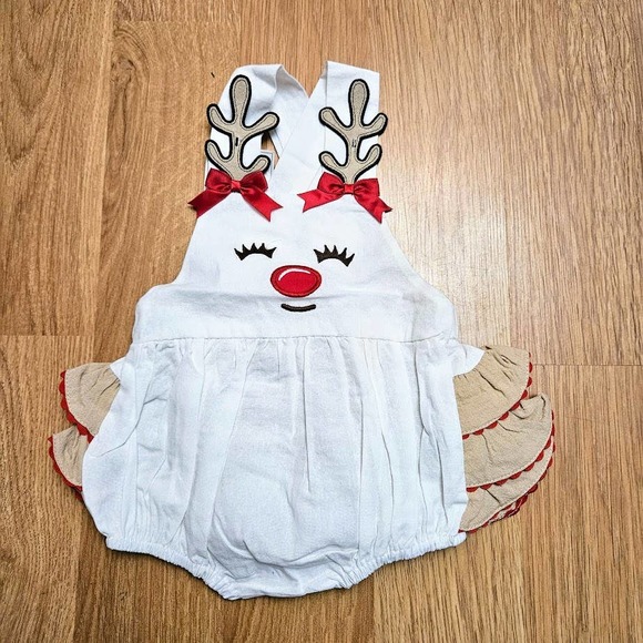 LIL Cactus 12-18 Mos Girl White Reindeer Ruffled Romper One Piece Christmas Time - Picture 5 of 6